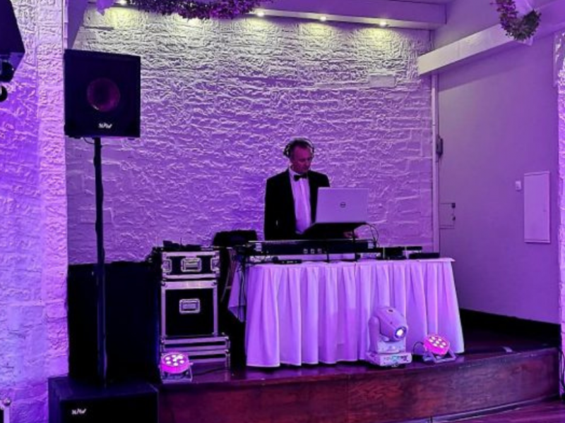dj-adam-pokora zdjęcie prezentacji gdzie wesele