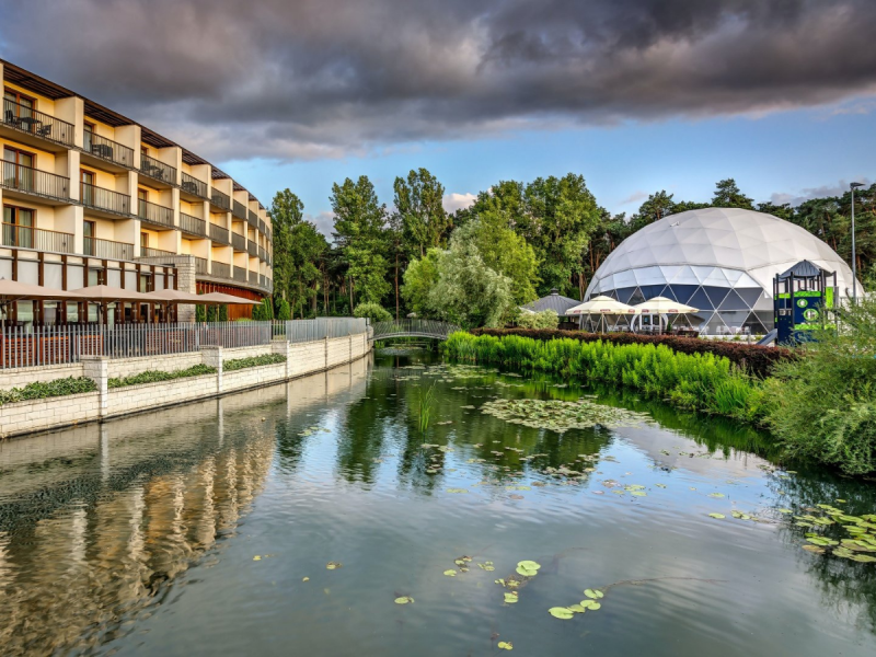 holiday-inn-resort-warszawa-jozefow zdjęcie prezentacji gdzie wesele