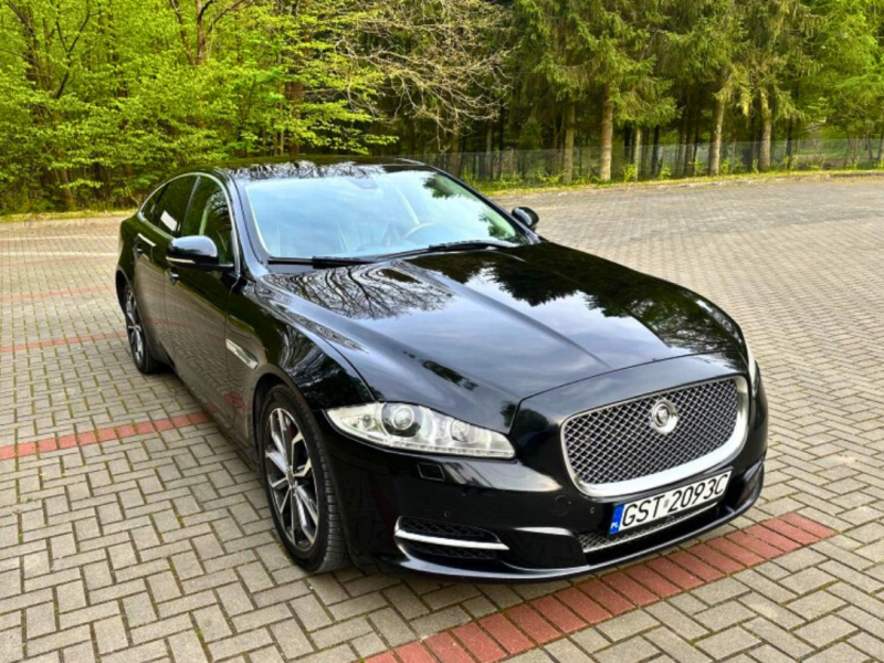 krolewski-slub-wytworny-jaguar-xj zdjęcie prezentacji gdzie wesele