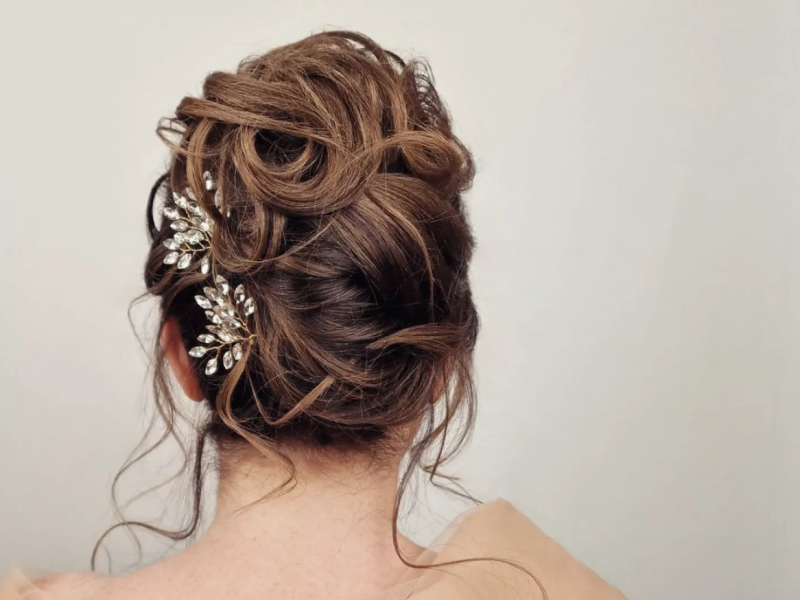 natalia-fogler-fryzury-okolicznosciowe zdjęcie prezentacji gdzie wesele